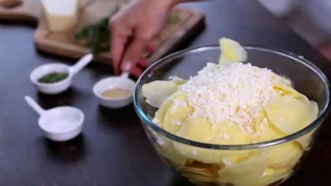Zutaten vermischen-einfache Rezepte mit Kartoffeln