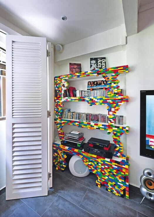 Regal im Kinderzimmer mit Lego verschönern - DIY Wohndeko Ideen