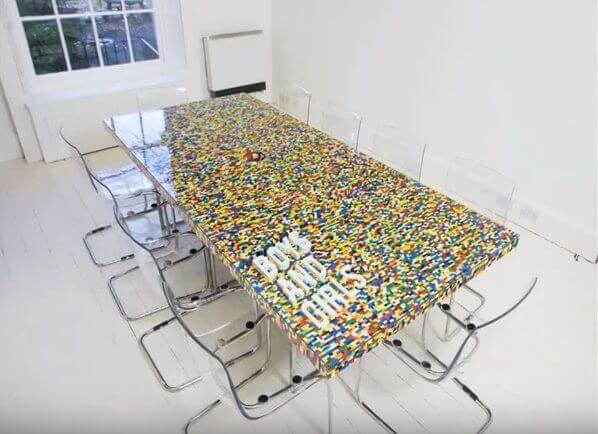 DIY Projekt mit Lego - Konferenztisch basteln