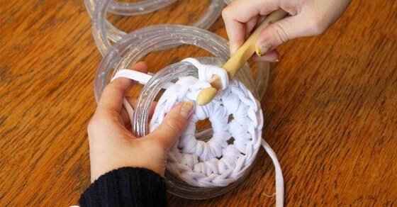 So machst du aus einem Lichtschlauch einen leuchtenden Teppich! So machst du aus einem Lichtschlauch einen leuchtenden Teppich!