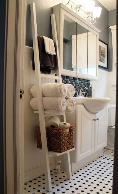 So kannst du am schönsten eine Leiter in dein Interieur einarbeiten - Badezimmer 