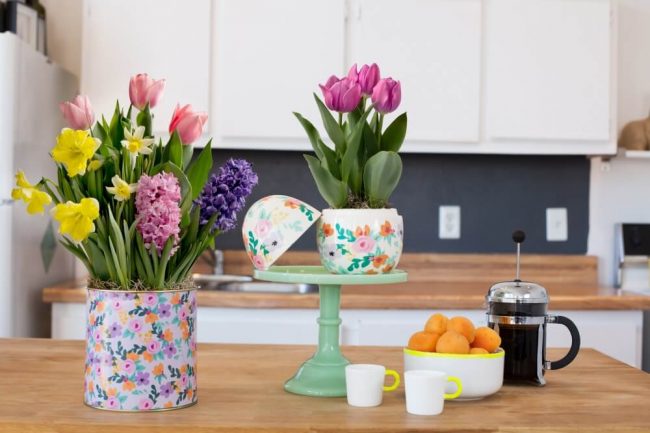 Blumen in der Wohnung sorgen für gute Laune - DIY Blumendeko Ideen