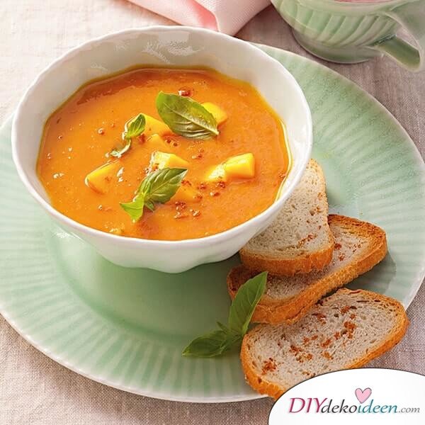 Leckere Rezepte für deinen Abnehmplan, Tomaten-Mango suppe, Kalorienarme Suppe 