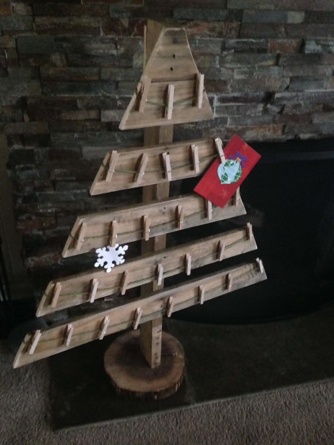 DIY Bastelideen zu Weihnachten mit einer Europalette, Weihnachtsbaum basteln