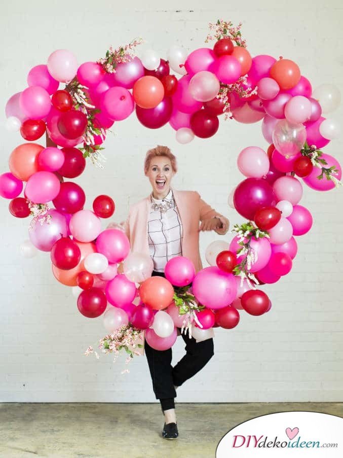  Riesenherz aus Luftballons für den perfekten Fotohintergrund - DIY Dekoidee