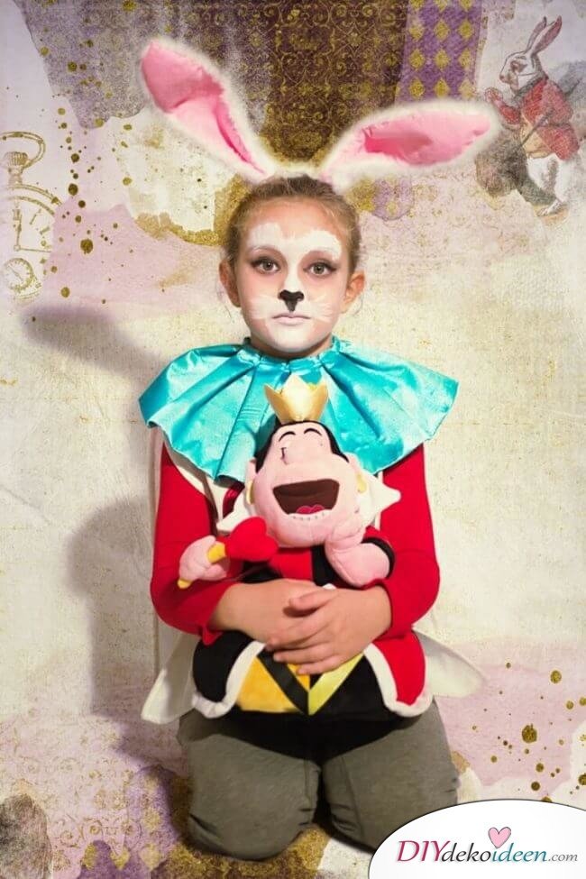 Niedliches Kaninchen - DIY Schminktipps - Ideen fürs Kinderschminken zum Karneval 