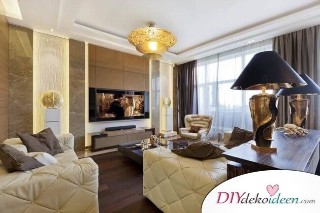 Extravagante Wohnzimmer Interieur-Ideen - Goldene Dekoelemente