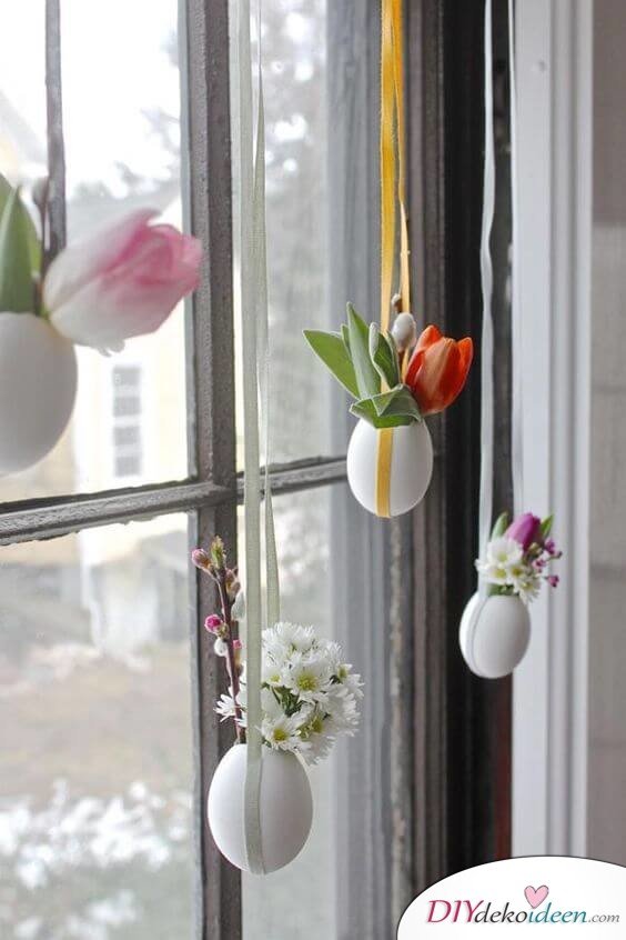 25+ DIY Deko Ideen zu Ostern, Fensterdeko mit Eierschalen und Blumen basteln