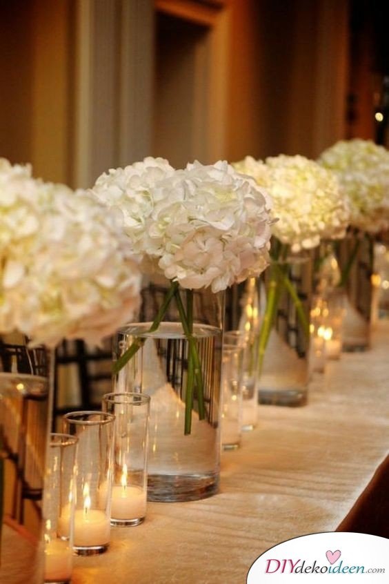 Hochzeitstischdeko Ideen - Hortensien-Vasen 