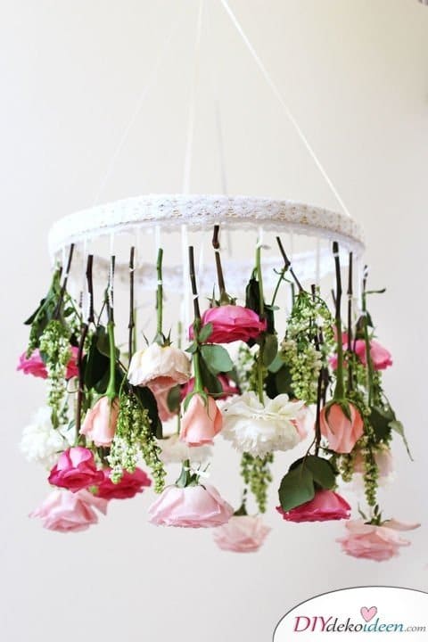 DIY Hochzeitsdekoration Bastelideen - Blumen-Mobile 