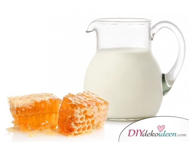 7 Hausmittel gegen Mitesser - Milch und Honig 