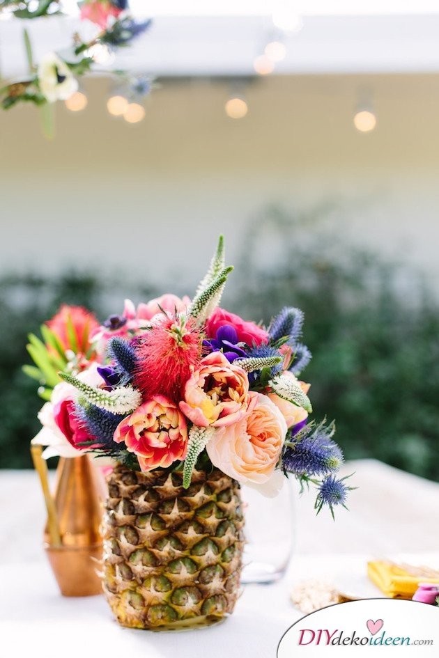 Obst Deko zur Hochzeit – Ananas Tischdeko Blumenschmuck 