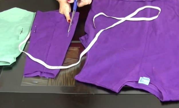 Kleidung für Hunde selber nähen - DIY Bastelideen mit alten Hosen