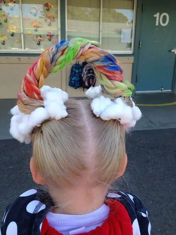 Regenbogen Haare selber kreieren - Lustige Frisur-Ideen zum Karneval