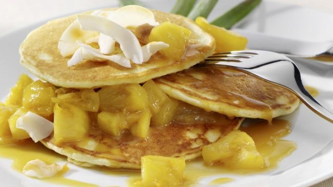 Kokos-Pancakes mit Ananas - leckere, glutenfreie Rezeptideen