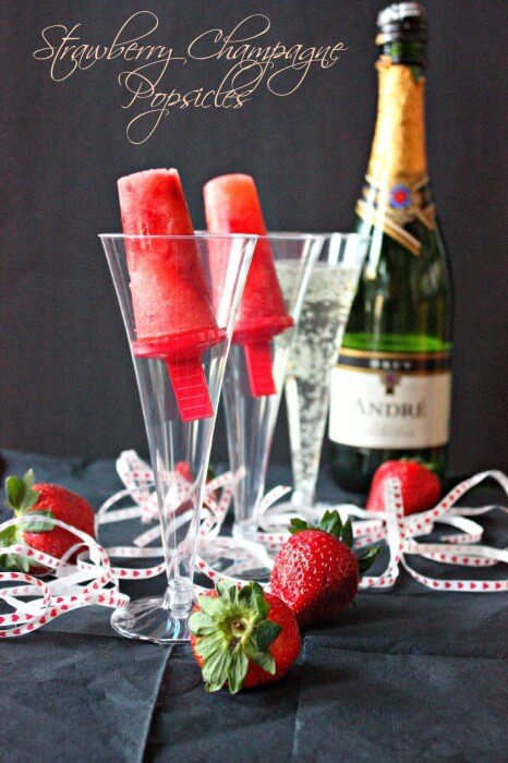 Leckere Rezepte für den Sommer - Erdbeer-Champagne Eis