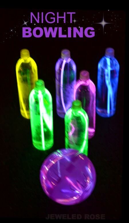 DIY leuchtende Flaschen - Abendbowling