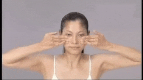 Massage gegen Falten - Schönheitstipps für Gesichtshaut