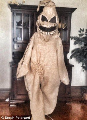 Sackleinen-Maske-Gruselkostüm zu Halloween 