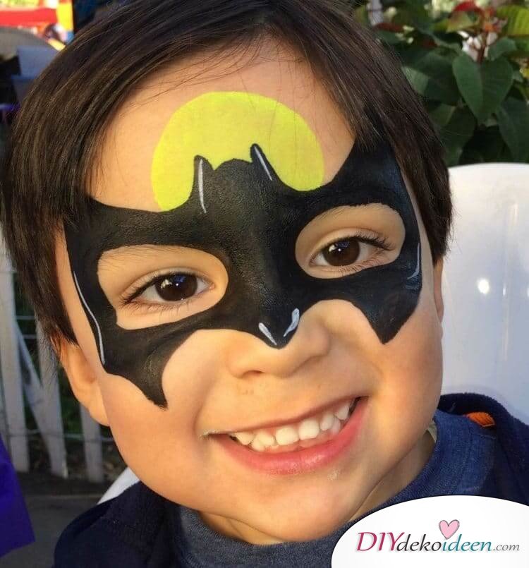 Batman - DIY Schminktipps - Ideen fürs Kinderschminken zum Karneval