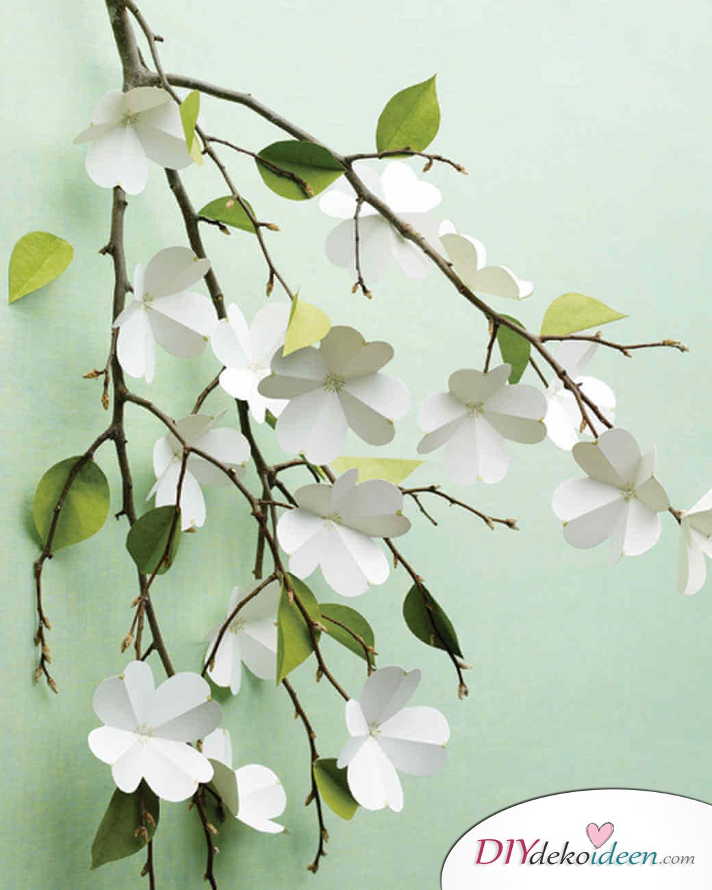 DIY Ideen - Frühlingsdeko selbst gestalten - Weiße Hartriegel-Blüten