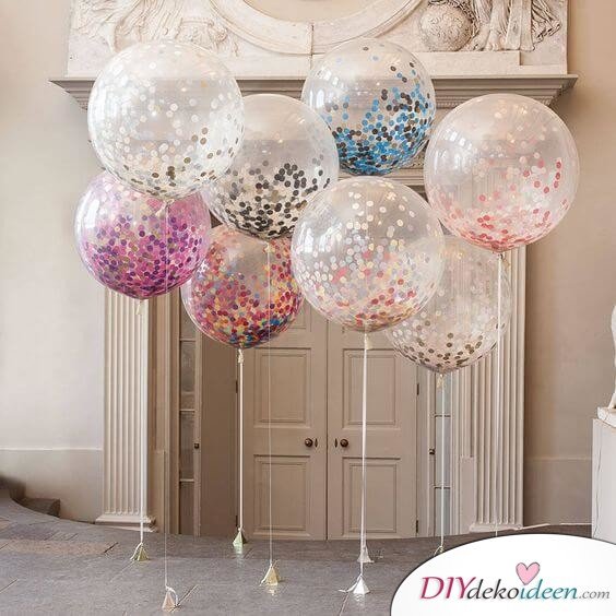 Luftballon Deko Ideen für Fasching - Ballons mit Glitzer füllen
