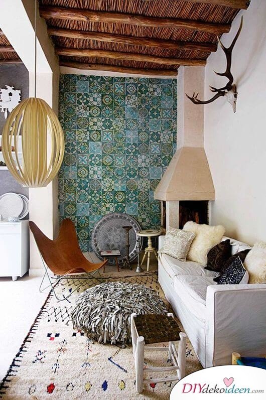 Fliesen-Deko Ideen: moderne Design Ideen, Einrichtungsideen mit marokkanischen Fliesen: Wohnzimmer mit Kamin
