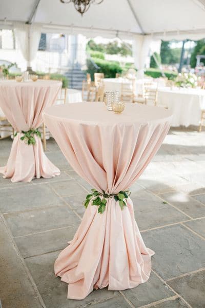 Hochzeitstischdeko Ideen - Hochzeitsfeier im Freien 