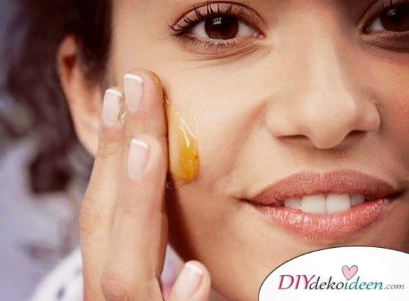 10 Hausmittel gegen Pickel - Honig gegen Hautunreinheiten