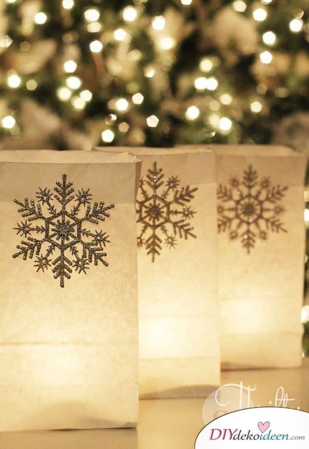 DIY Stimmungslicht aus Papier basteln - Garten zu Weihnachten dekorieren