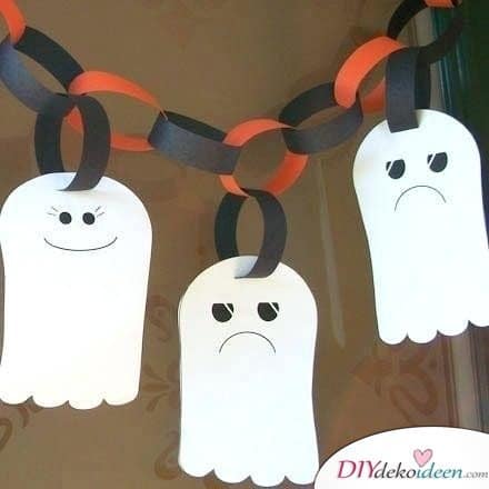Halloween Deko basteln mit Kindern - 10 Bastelideen - Geister-Girlande