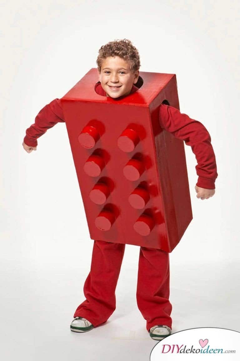 Kreative Kostüme zu Halloween - 13 Halloween Kostüm Ideen für Kinder - Lego-Stein