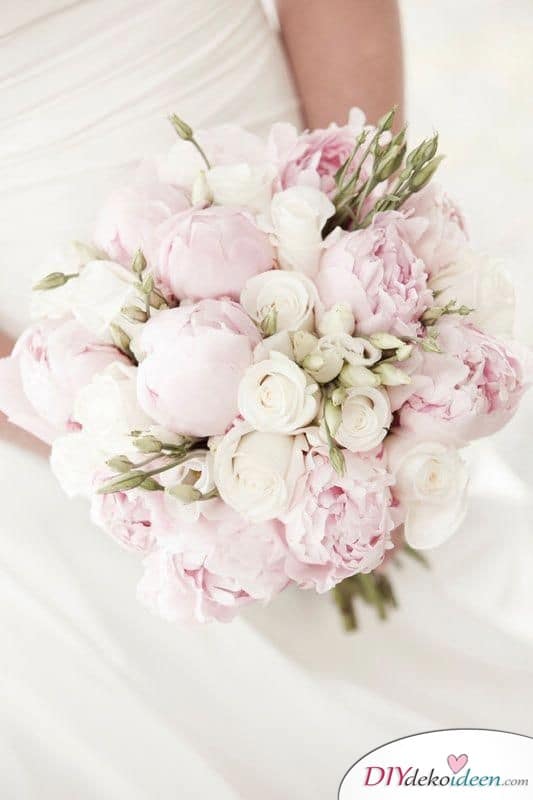 Brautstrauß in Rosa und Weiß