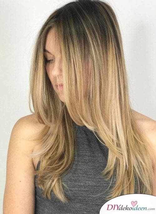 Frisuren für lange Haare – Stufenschnitt