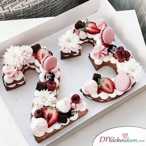 Birthday cake in cake form - Gift ideas for women for birthday 