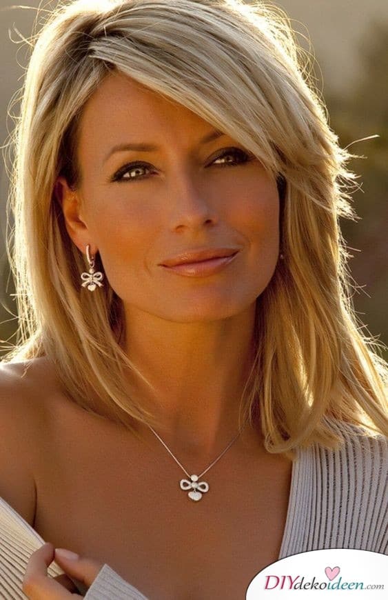 Leichte Frisuren Mittellange Haare : Dauerwelle Haare Leichte Mittellange Frisuren Naturwelle Frisur Mittellang Locken Wellige Kurze