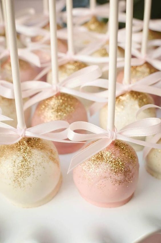 Süße Cakepops - Kuchen für Babyparty