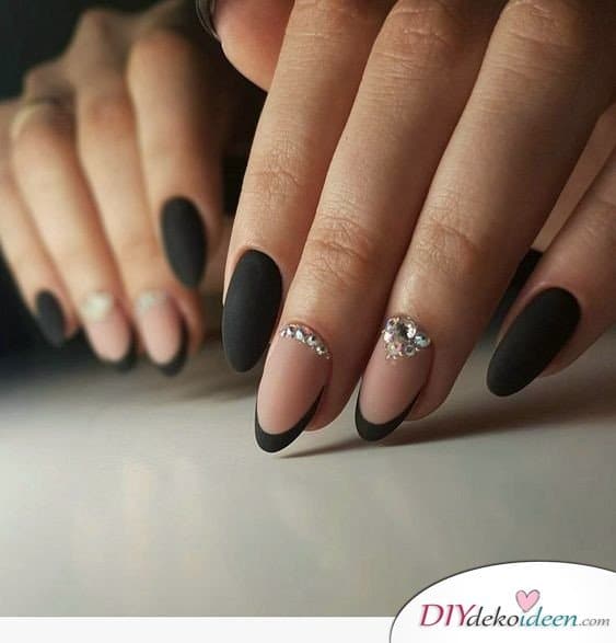  Mattes Rosa and Schwarz - French Nails Ideas 