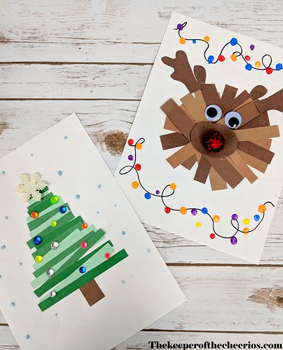 Weihnachtskarten mit Papierstreifen verzieren
