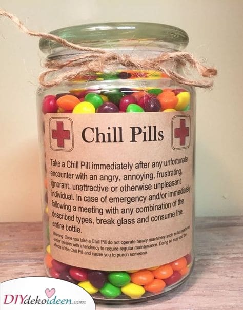 Ein Glas Chill-Pills