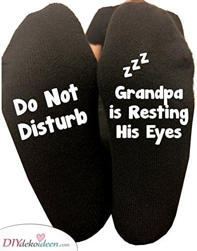 Lustige Socken für Opa – Zauber Ihm ein Lachen ins Gesicht