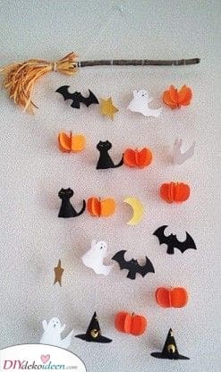 Eine simple und süße Halloween-Dekorationen mit Katzen und Kürbissen