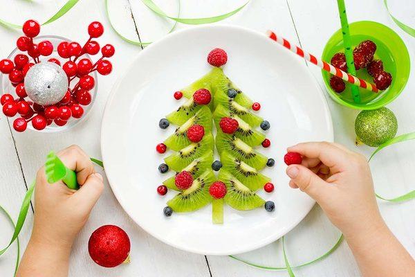 Festlicher Obst- und Gemüsebaum: Eine gesunde und kreative Weihnachtsdekoration